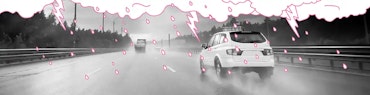 Autobahn bei Sturm und Gewitter